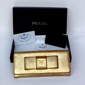 🔥SALE🔥 PRADA Safiano Fiocco Long Wallet